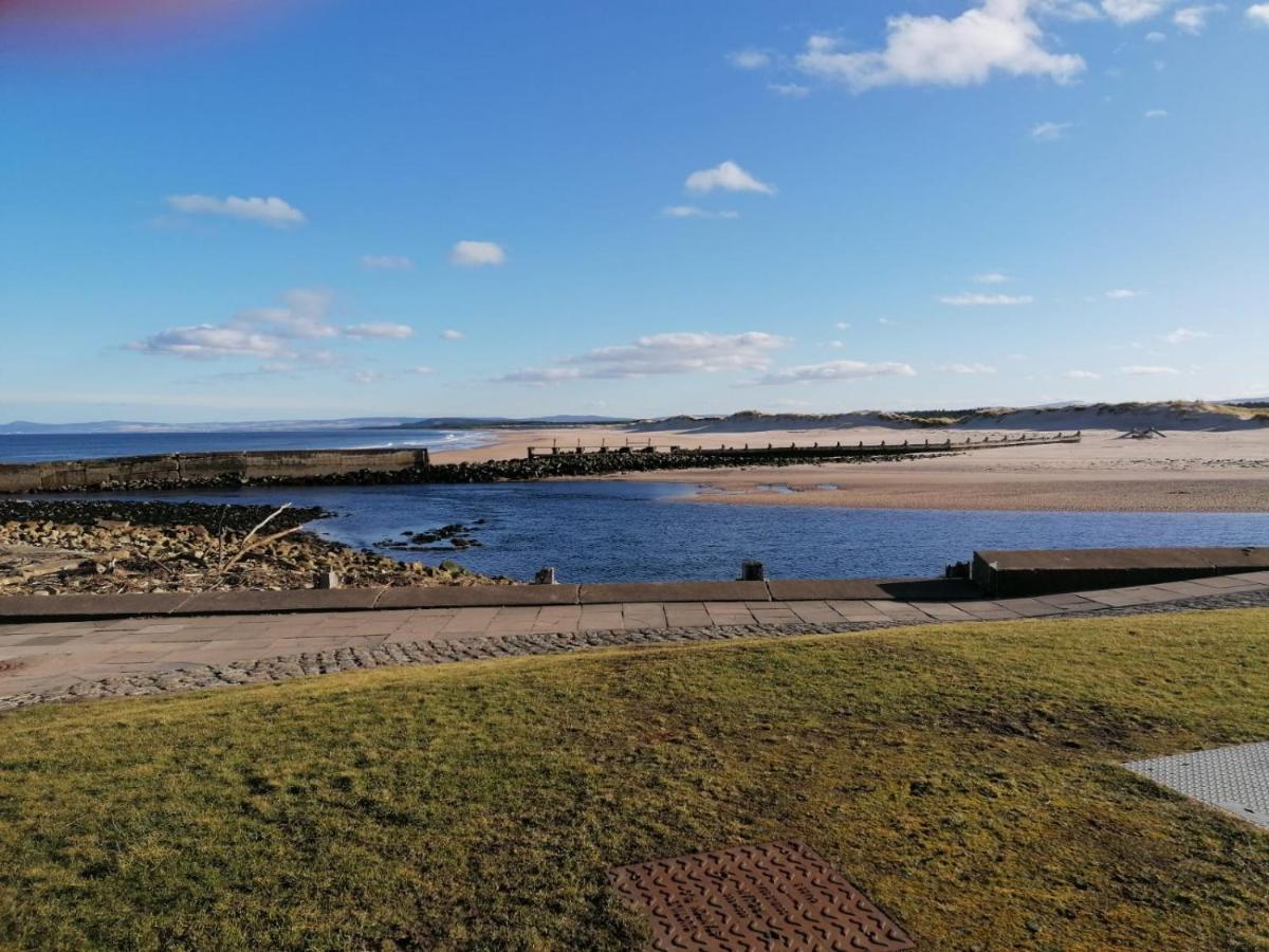 1 Fulmar Road**Next To West Beach And Golf Course Lossiemouth Exterior foto